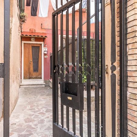 Casa Di Oscar Apartment Венеция Екстериор снимка