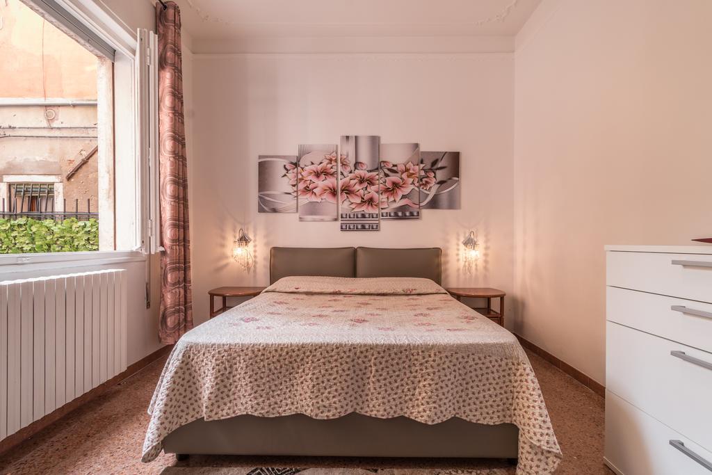Casa Di Oscar Apartment Венеция Екстериор снимка